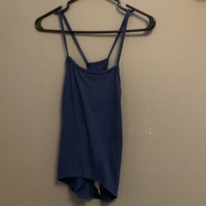#114 Old Navy Women's Navy braided crisscross strap tank ptp16